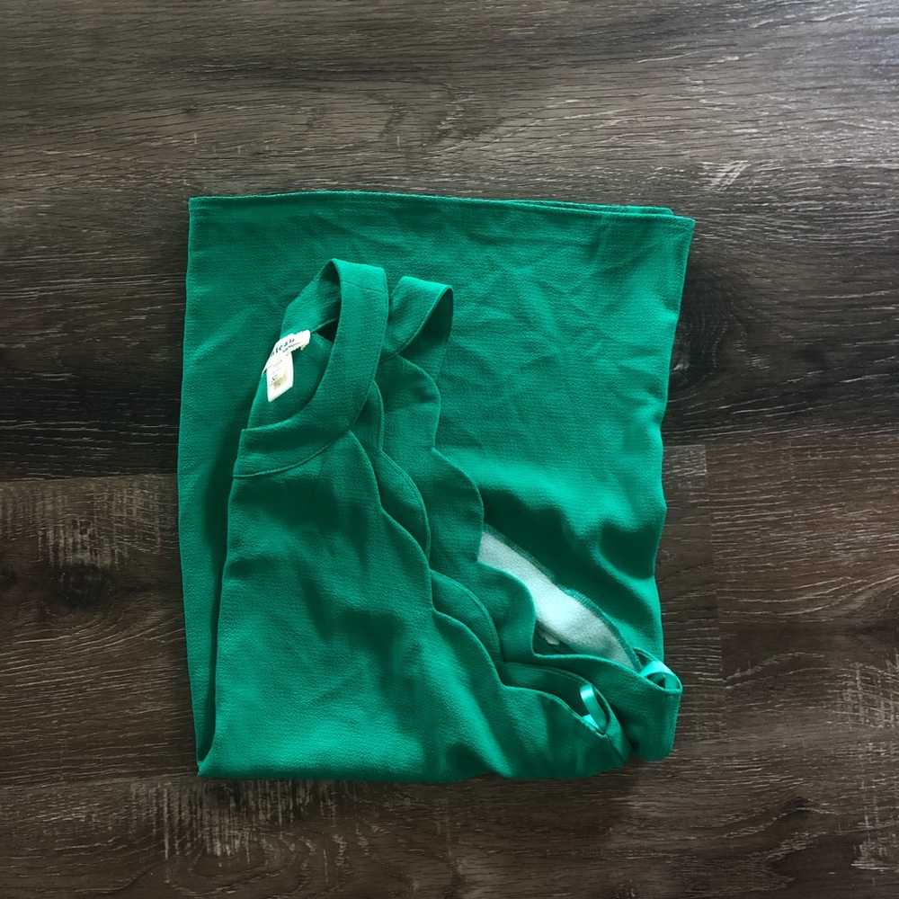 Women’s Monteau Green Scalloped Top